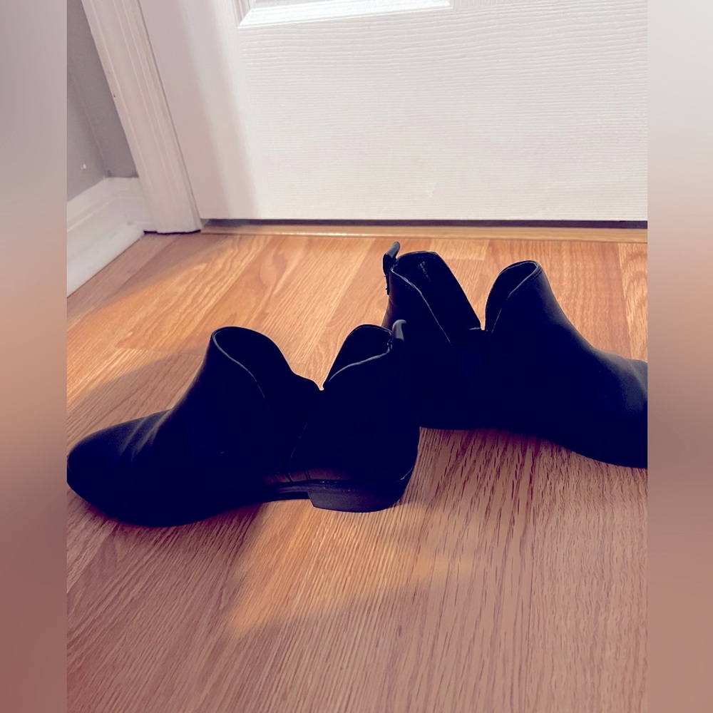 ⚠️2/20 Ladies black ankle boots 6.5